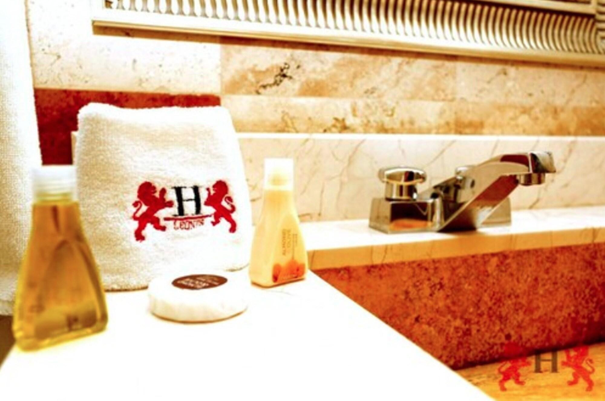 Hotel Leones プエブラ エクステリア 写真