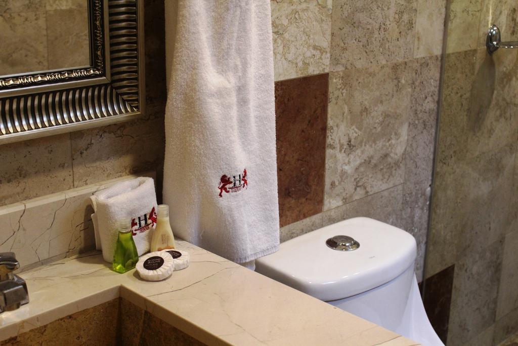 Hotel Leones プエブラ エクステリア 写真