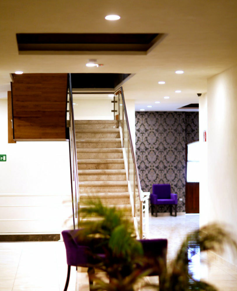 Hotel Leones プエブラ エクステリア 写真